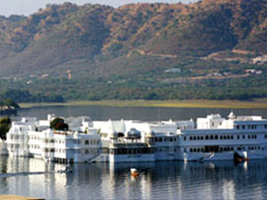 udaipur tour udaipur visit udaipur lake picholla boat ride udaipur rajasthan tour